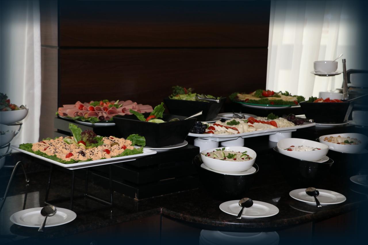 Orange Suites Hotel Manama Exterior foto